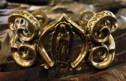 16B-BR-NJ001 : BANGLE / NAJA & MARIA