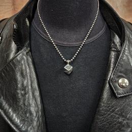 24NT-RISK001S : RISKxgalcia / PENDANT / DICE