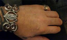 16B-BR-NJ001 : BANGLE / NAJA & MARIA