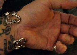 16B-BR-NJ001 : BANGLE / NAJA & MARIA