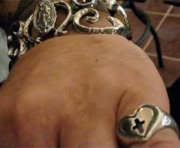 16B-BR-NJ001 : BANGLE / NAJA & MARIA