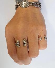 26HS-R-CB02-SV : HΦS RING/CROSS BONES/SMALL TYPE