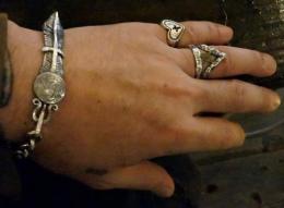 16C-BR-FE001SS : FEATHER BRACELET LARGE