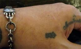 16C-BR-FE002SS : FEATHER BRACELET SMALL